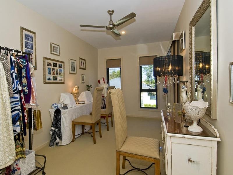 1/5 Heeb Street, Bundall QLD 4217