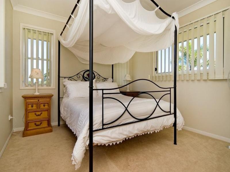 22 Parkwater Point, Helensvale QLD 4212