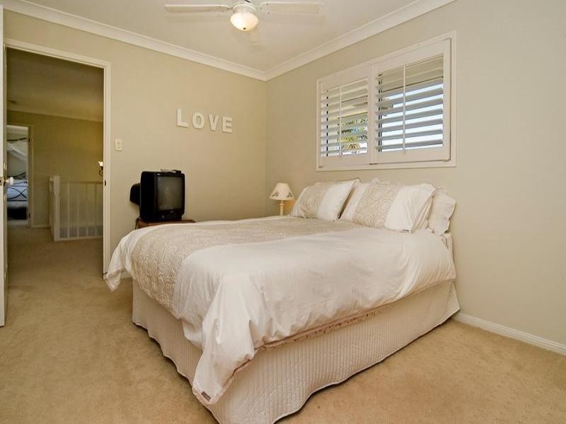 22 Parkwater Point, Helensvale QLD 4212