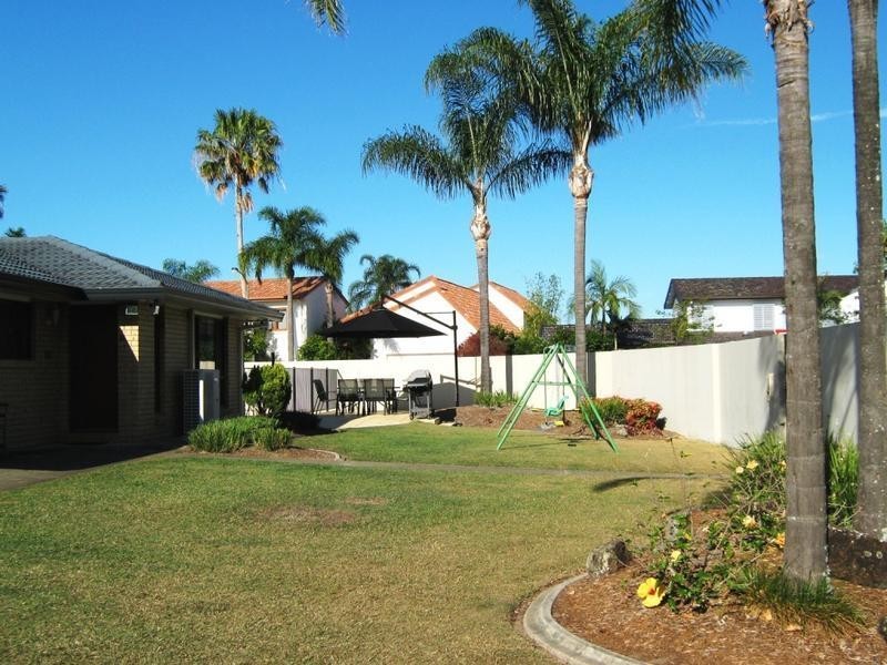 36 Campbell Street, Sorrento QLD 4217