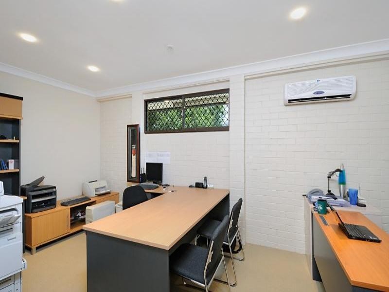 36 Campbell Street, Sorrento QLD 4217