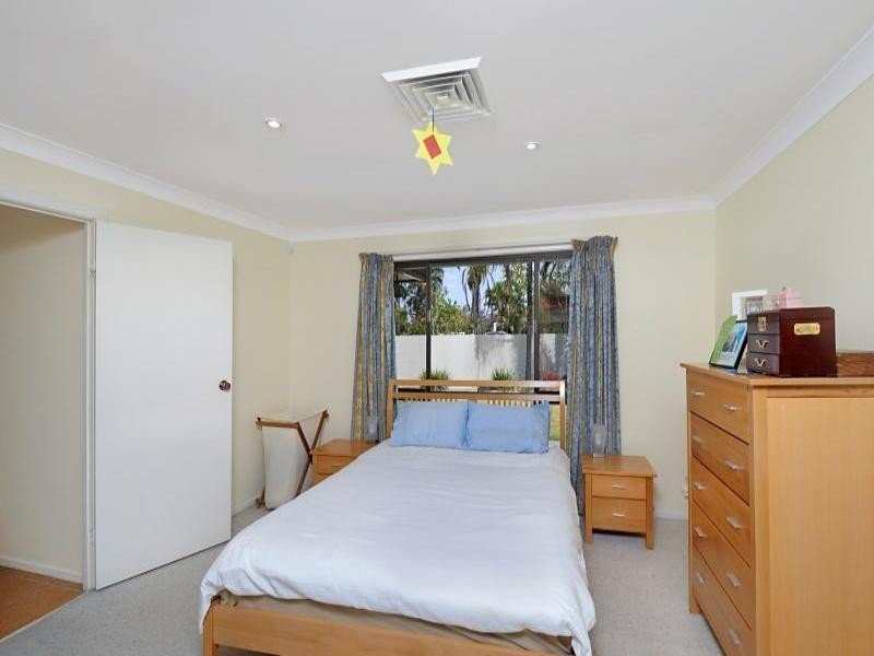 36 Campbell Street, Sorrento QLD 4217