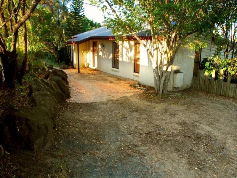 40 Uplands Drive, Parkwood QLD 4214