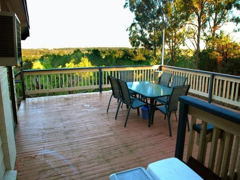 40 Uplands Drive, Parkwood QLD 4214