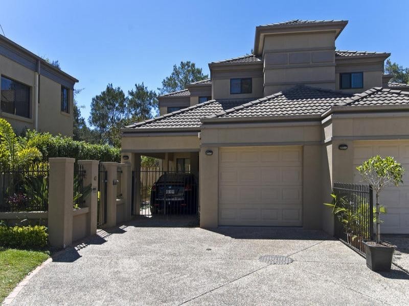 43 Ballybunyon Crescent, Hope Island QLD 4212