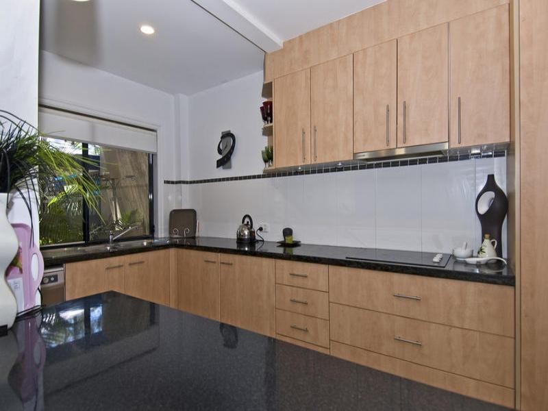 43 Ballybunyon Crescent, Hope Island QLD 4212