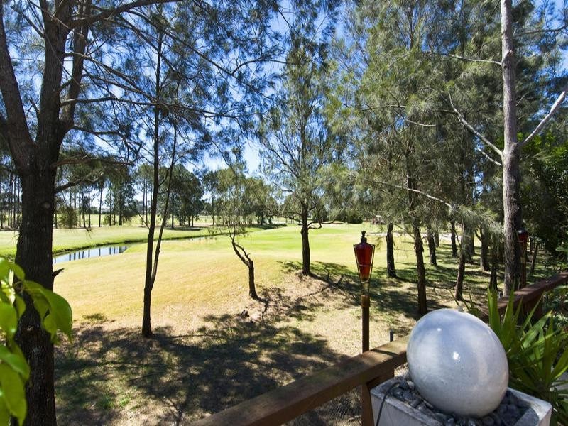 43 Ballybunyon Crescent, Hope Island QLD 4212