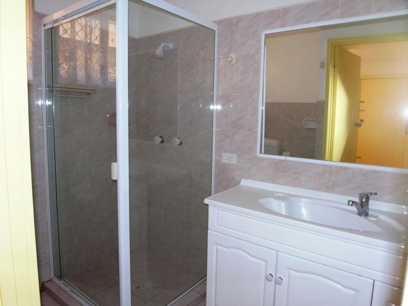 42 Verona Avenue, Isle Of Capri QLD 4217