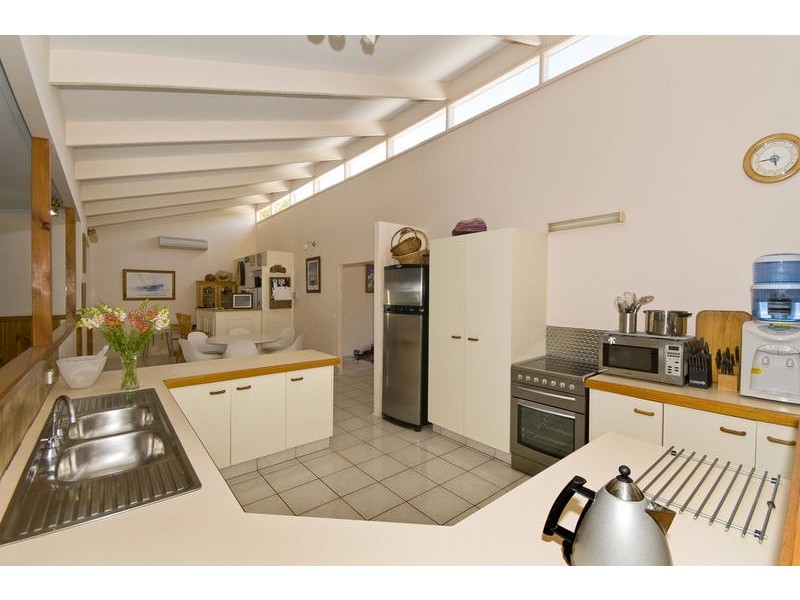 6 Dulcie Drive, Burleigh Heads QLD 4220