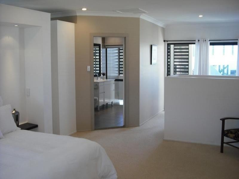 Isle Of Capri QLD 4217