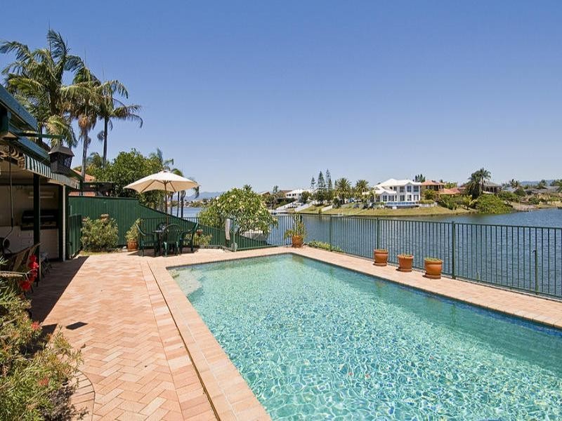 36 Claymore Crescent, Sorrento QLD 4217