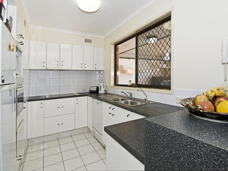 36 Claymore Crescent, Sorrento QLD 4217