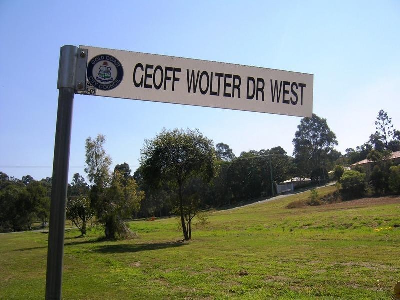 2-4 Geoff Wolter Drive West, Molendinar QLD 4214