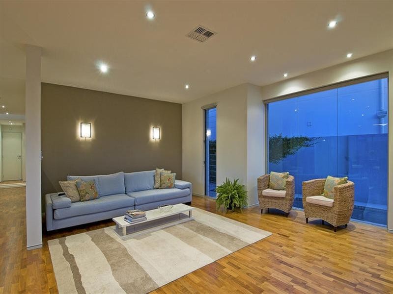 2/145 Palm Meadows Drive, Carrara QLD 4211