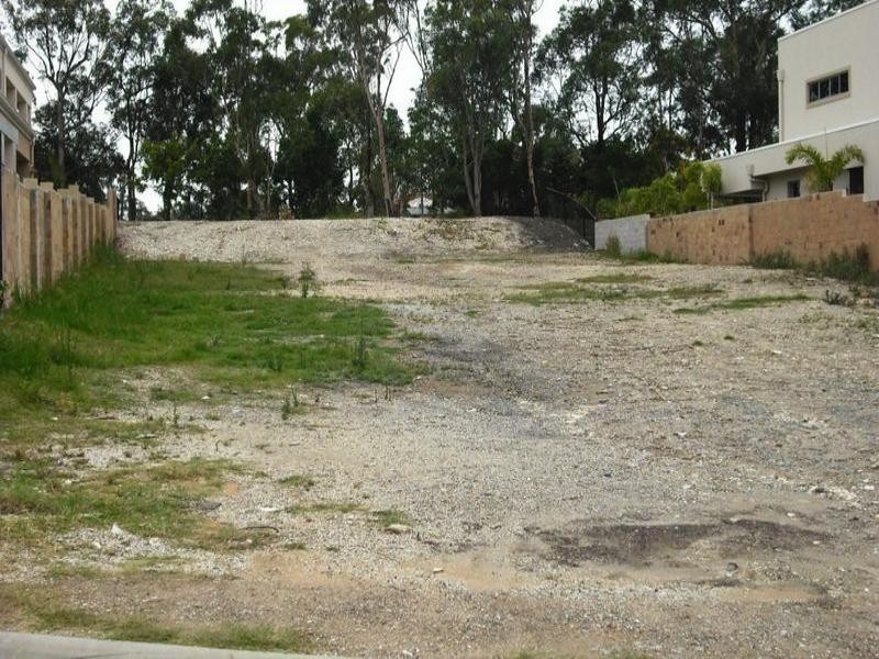 8005 Vista Drive, Royal Pines Riverside, Benowa QLD 4217