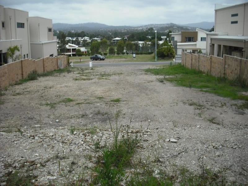 8005 Vista Drive, Royal Pines Riverside, Benowa QLD 4217