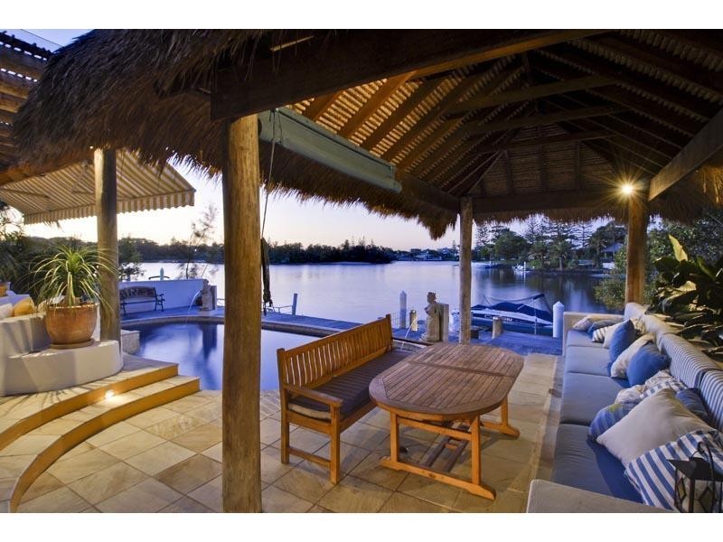 Isle Of Capri QLD 4217