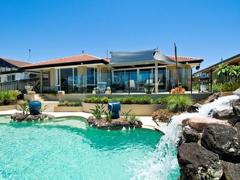 24 Allawah Street, Sorrento QLD 4217