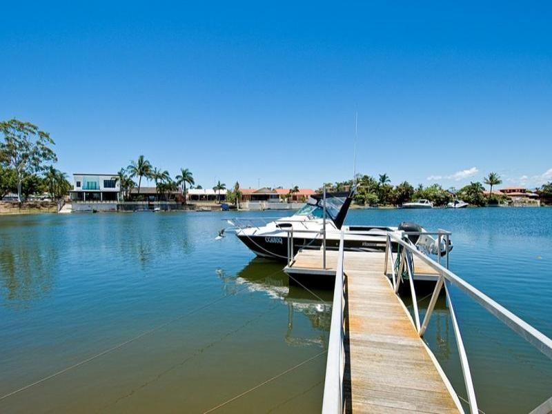 24 Allawah Street, Sorrento QLD 4217