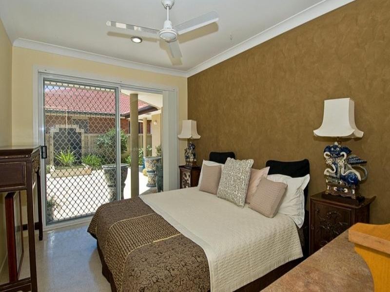 24 Allawah Street, Sorrento QLD 4217