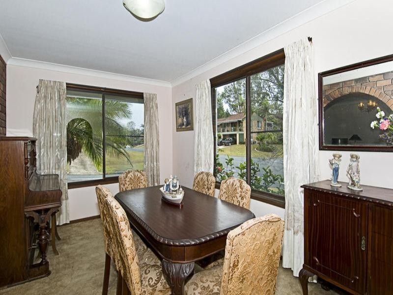 2 Barow Court, Ashmore QLD 4214