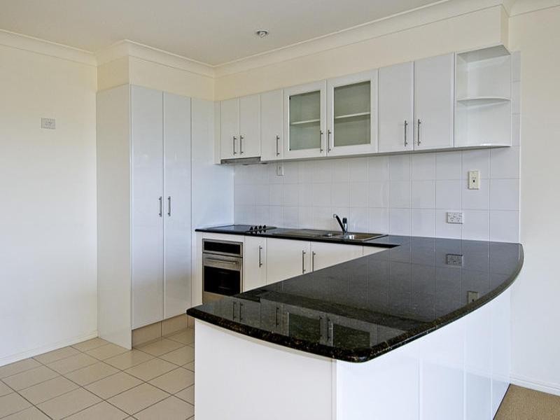 8 Kirribilli Heights. 2 Ridgeline Way, Highland Park QLD 4211