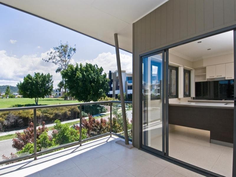 Varsity Lakes QLD 4227