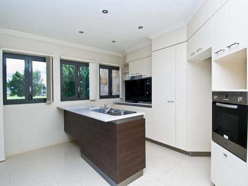 Varsity Lakes QLD 4227