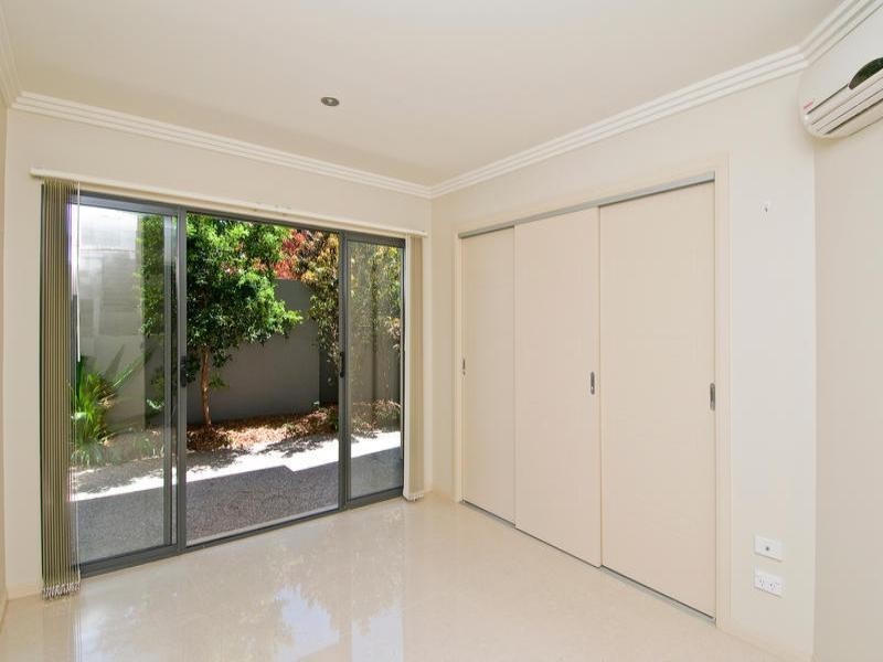 Varsity Lakes QLD 4227