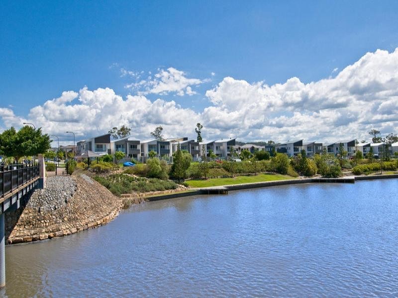 Varsity Lakes QLD 4227