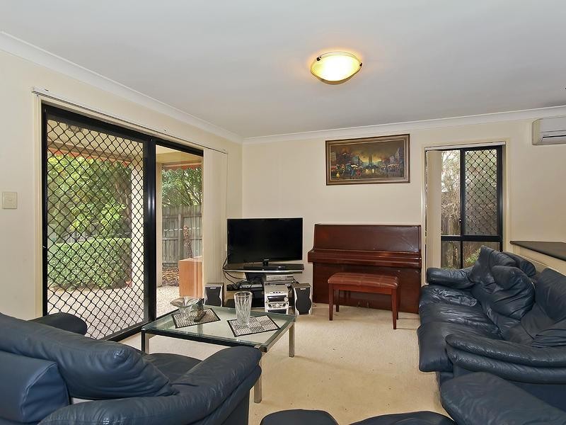 1/68 Heeb Street, Benowa QLD 4217