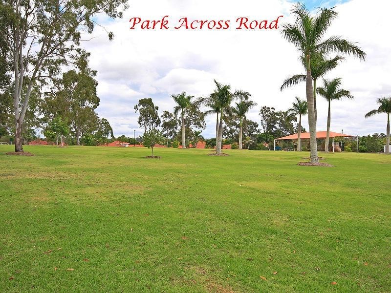 1/68 Heeb Street, Benowa QLD 4217