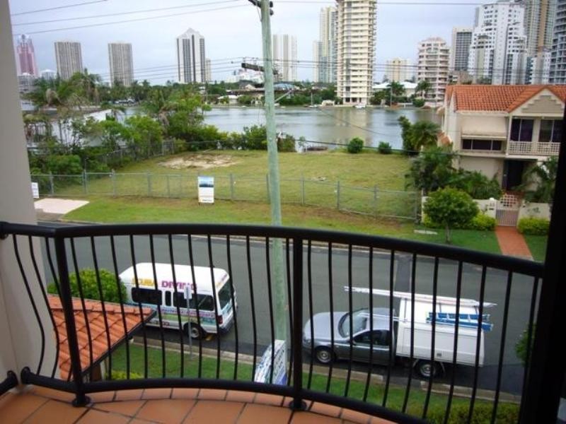 Surfers Paradise QLD 4217