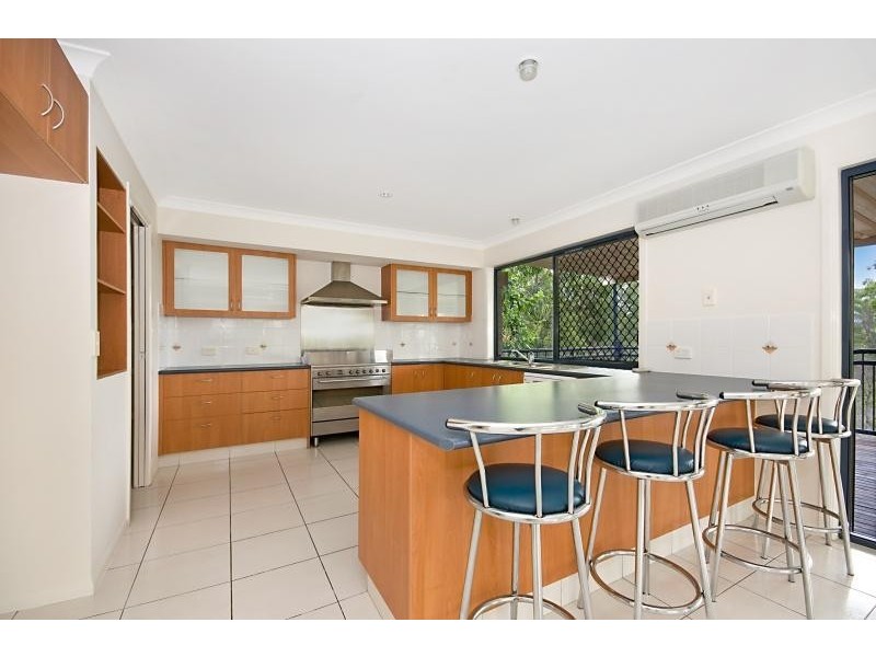 21 Tara Vista Boulevard, Highland Park QLD 4211