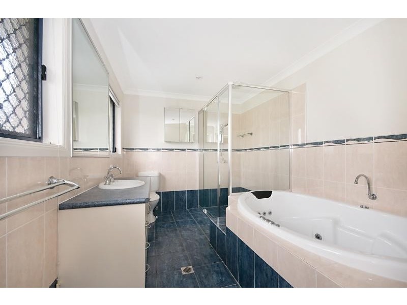 21 Tara Vista Boulevard, Highland Park QLD 4211