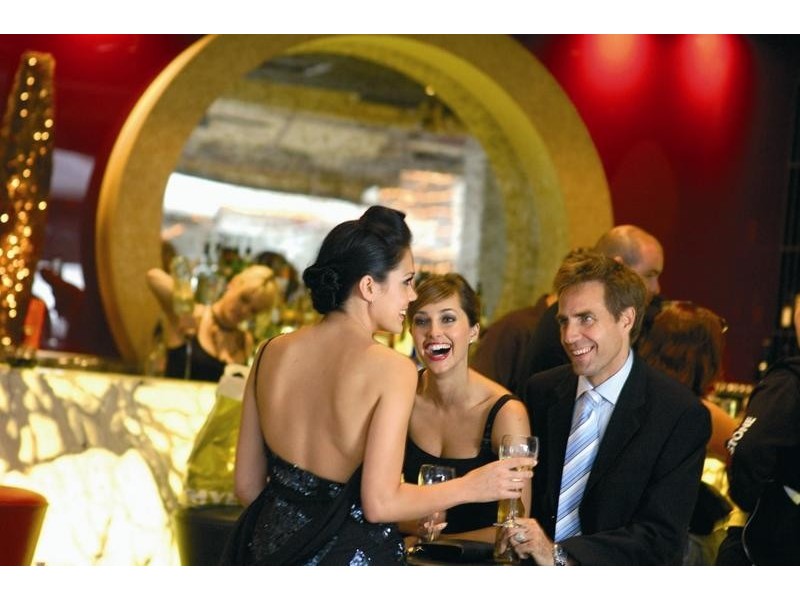 1502 Oracle. Surf Parade & Charles Avenue, Broadbeach QLD 4218