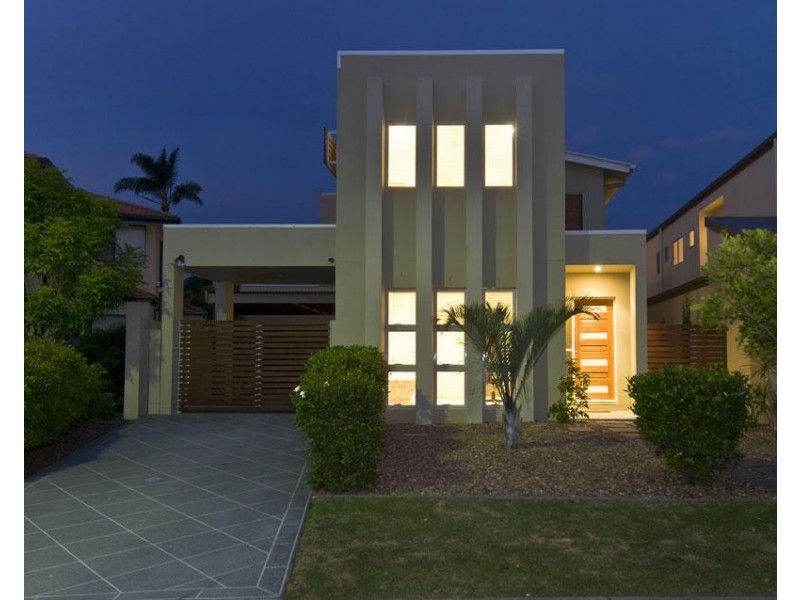 13/145 Palm Meadows Drive, Carrara QLD 4211