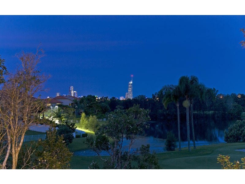 13/145 Palm Meadows Drive, Carrara QLD 4211