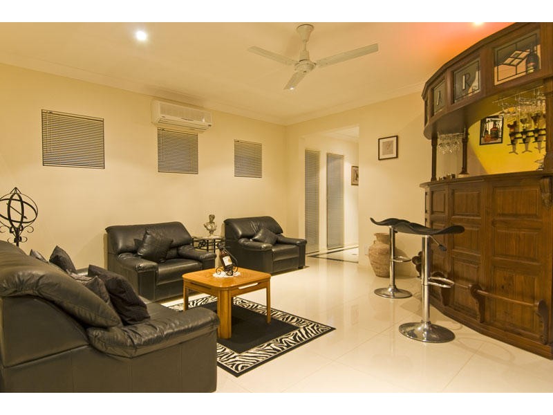 13/145 Palm Meadows Drive, Carrara QLD 4211