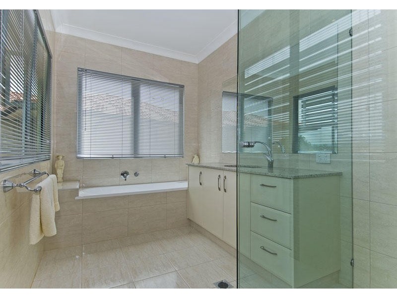 13/145 Palm Meadows Drive, Carrara QLD 4211