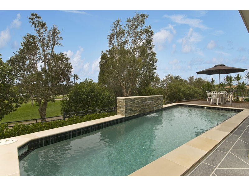 13/145 Palm Meadows Drive, Carrara QLD 4211