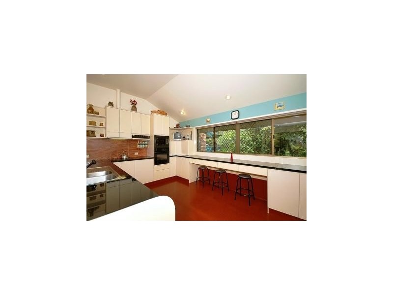 6 Oak Street, Nerang QLD 4211