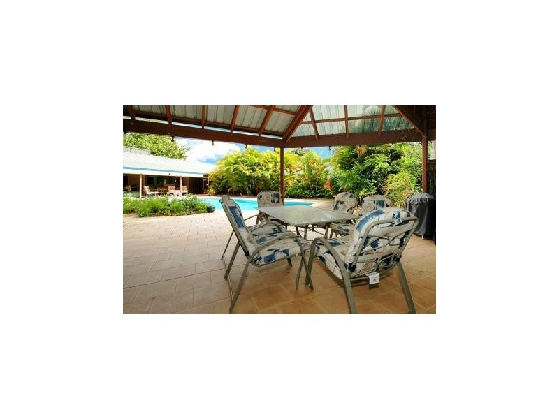 6 Oak Street, Nerang QLD 4211