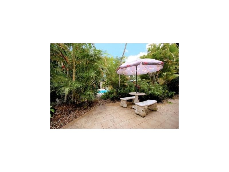 6 Oak Street, Nerang QLD 4211