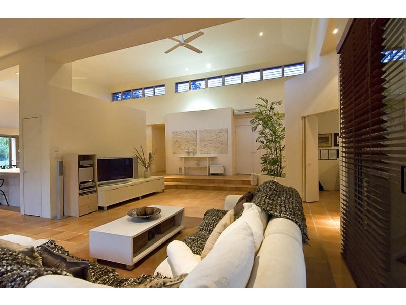 48 Fitzalan Circuit, Arundel QLD 4214
