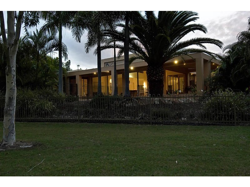 48 Fitzalan Circuit, Arundel QLD 4214