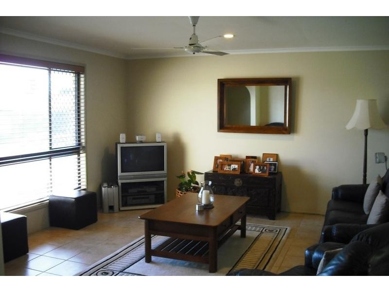 4 Gardiners Place, Southport QLD 4215