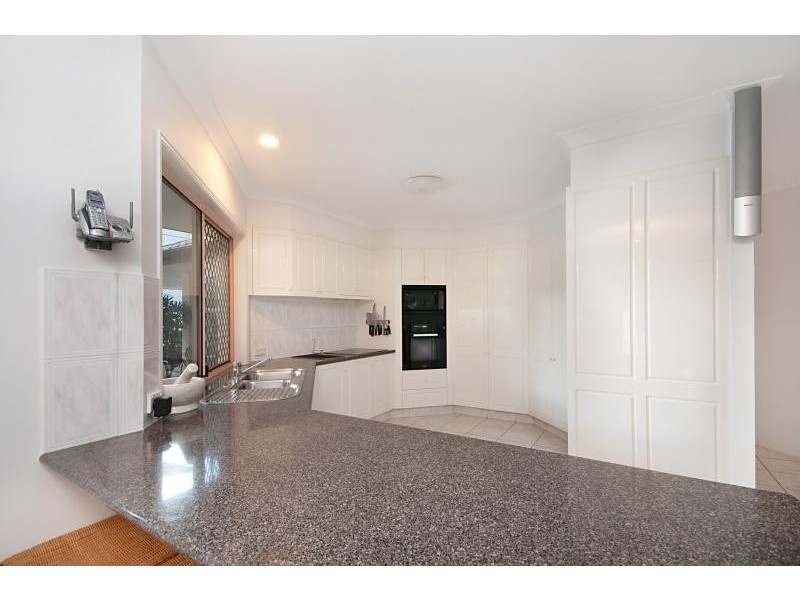 41 Deborah Avenue, Benowa QLD 4217