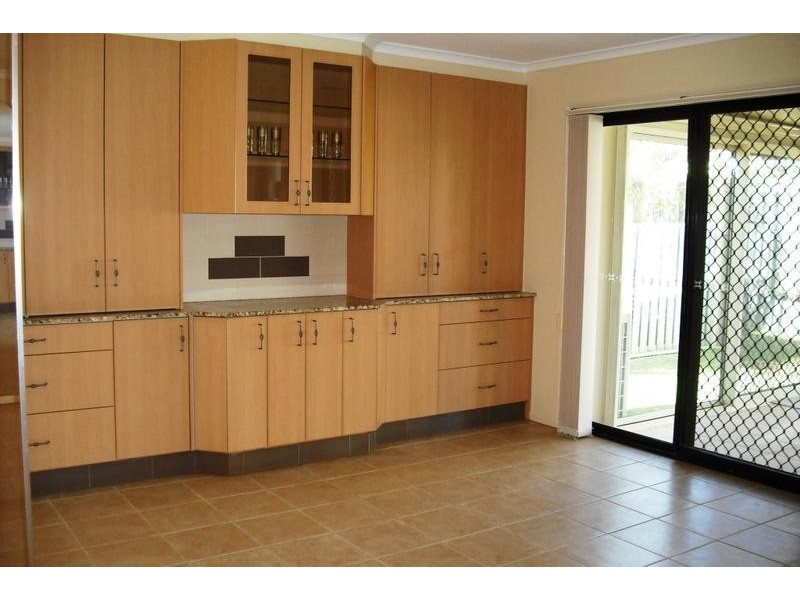 21 Gleneagles Place. 4 Bronberg Court, Southport QLD 4215