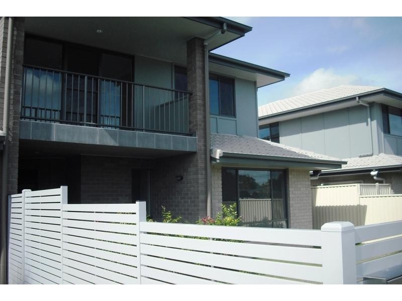 412 Benowa Road, Benowa QLD 4217